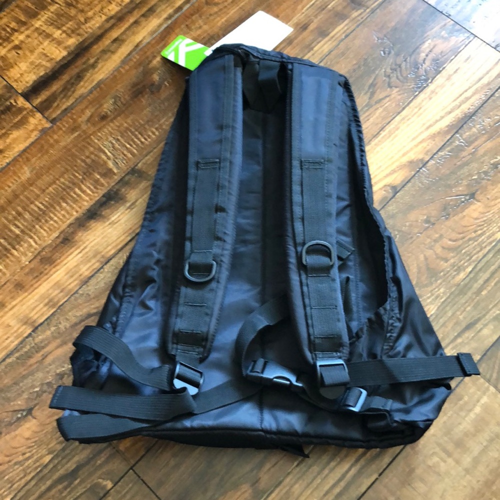 FingerCroxx backpack - Picture 2 of 4